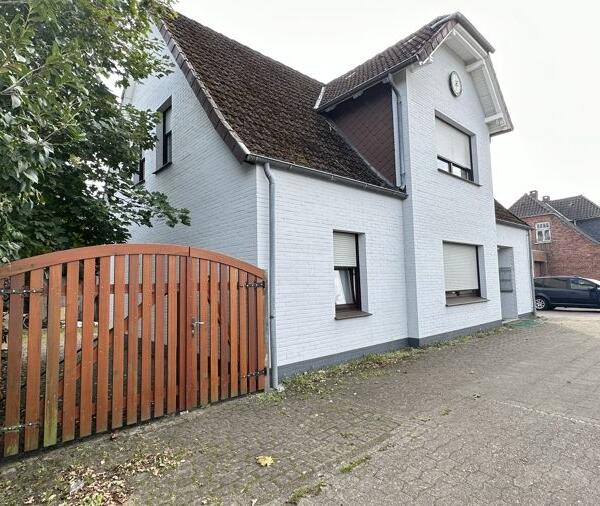 Zweifamilienhaus