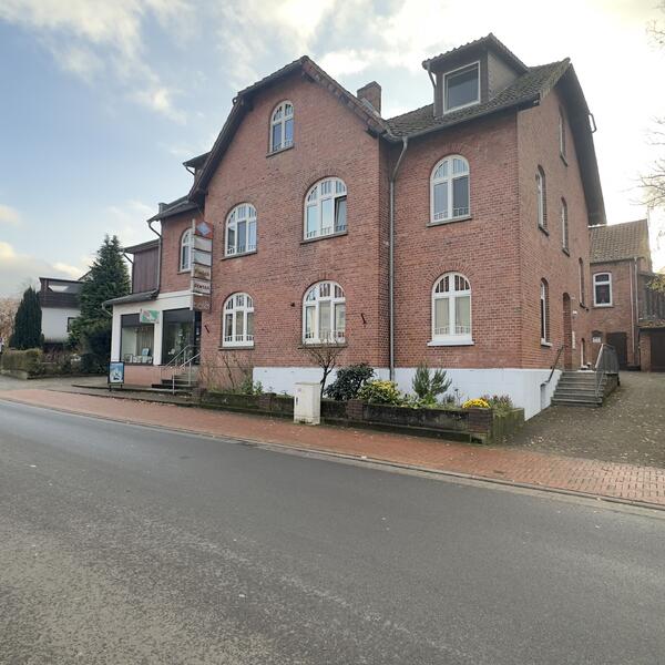 Mehrfamilienhaus